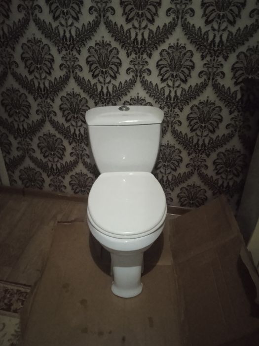 Продается унитаз бу