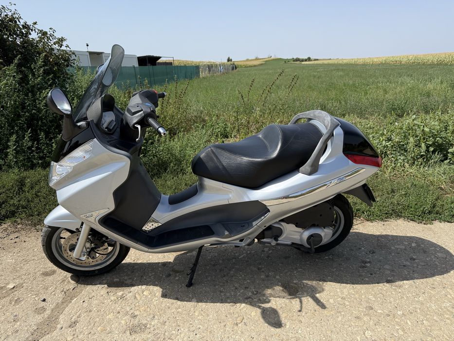 Piaggio x8 125cc scuter