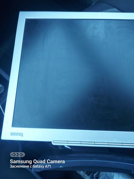 Монитор лсд benq