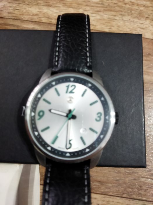 Продам оригинальные часы Мерседес.