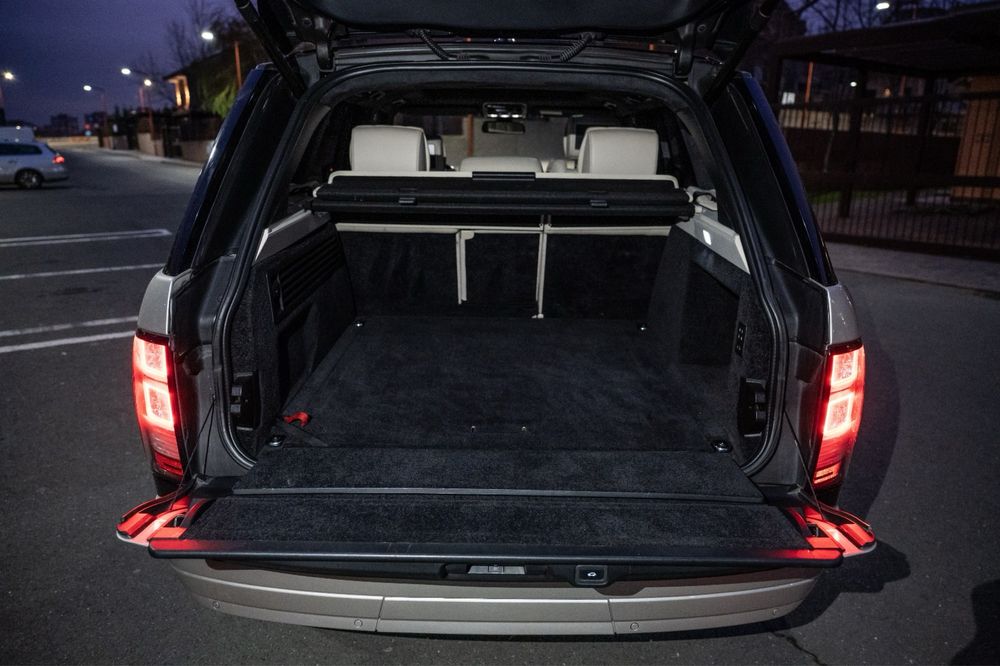 Land Rover Range Rover AUTOBIOGRAPHY 4,4 SVD8 4x4 340cp e5
