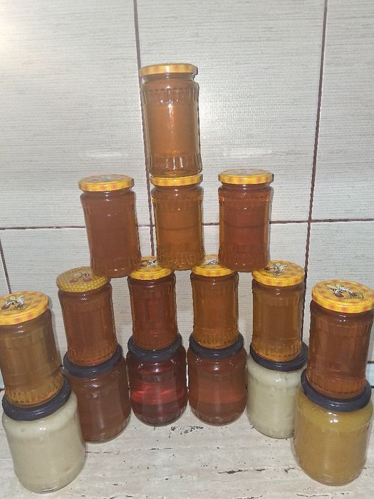 Vând miere de albine 30 kg