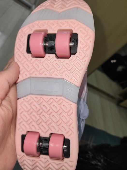 Продам роликовый Крассовки