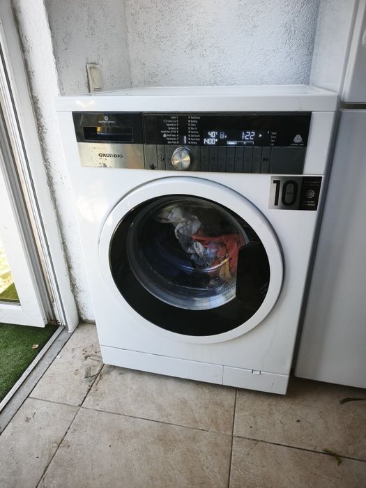 Mașina de spălat rufe Grundig