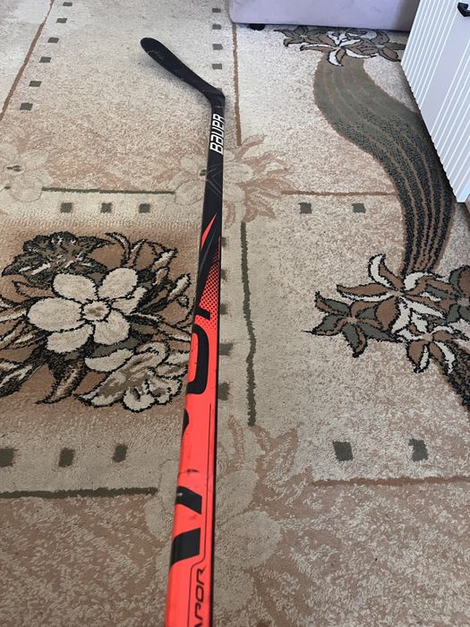 хоккейная клюшка Bauer