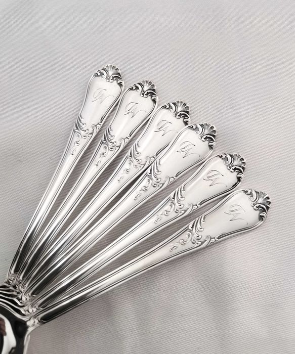 Tacamuri din argint masiv 800 Auerhahn nefolosite pentru 12 persoane