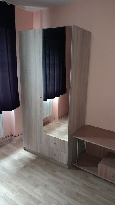 Închiriez apartament cu o cameră ultracentral