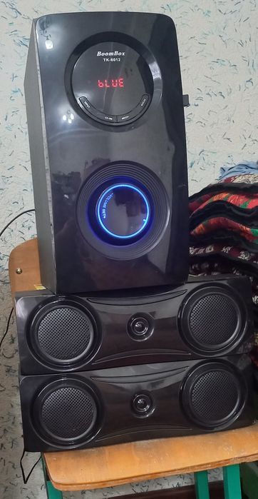 Продам сабвуфер JBL Boom box TK 6012