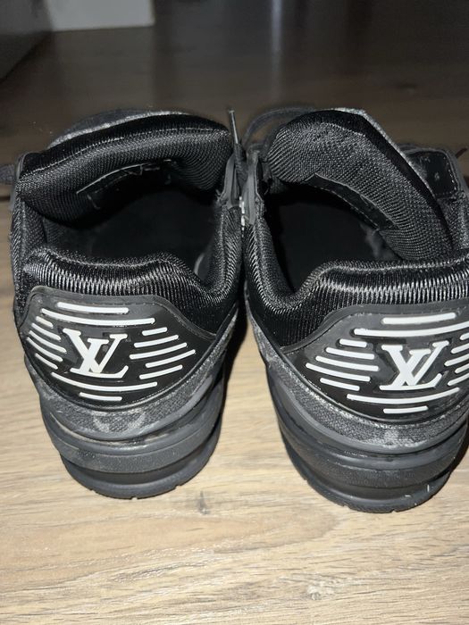Papuci LV negrii