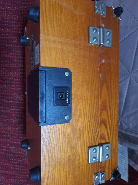 Radio alarm clock retro