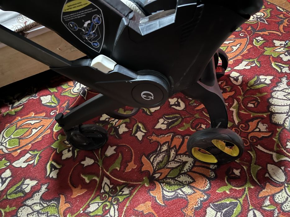 Продам коляску автолюльку