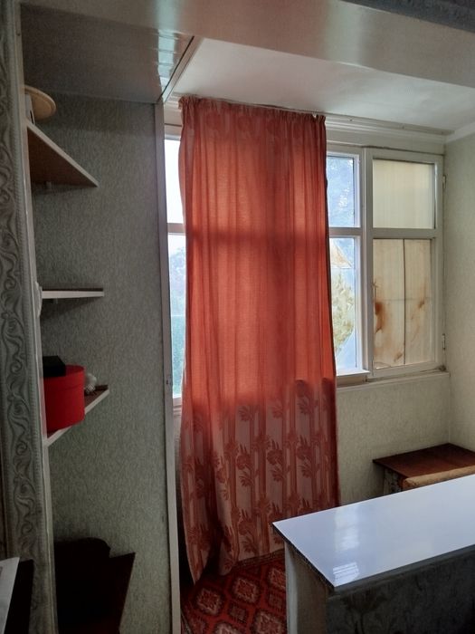 Продам квартиру на массиве Панельный