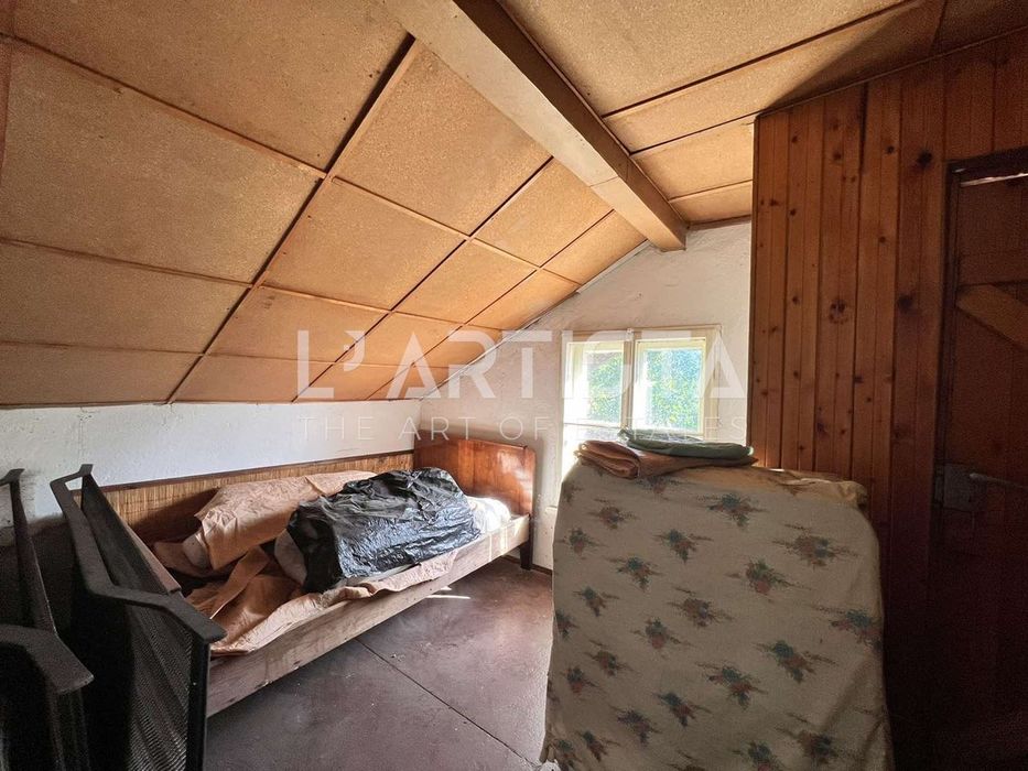 Къща в София, област-с.Връдловци площ 120 цена 62000