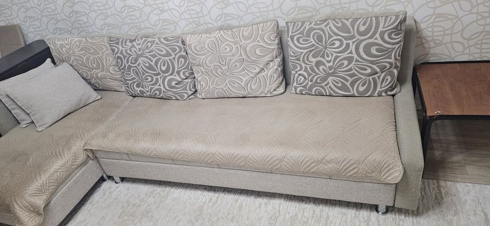 Продам диван б/у