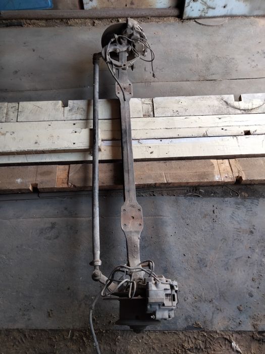 Запчасти Мерседес  (сапог).