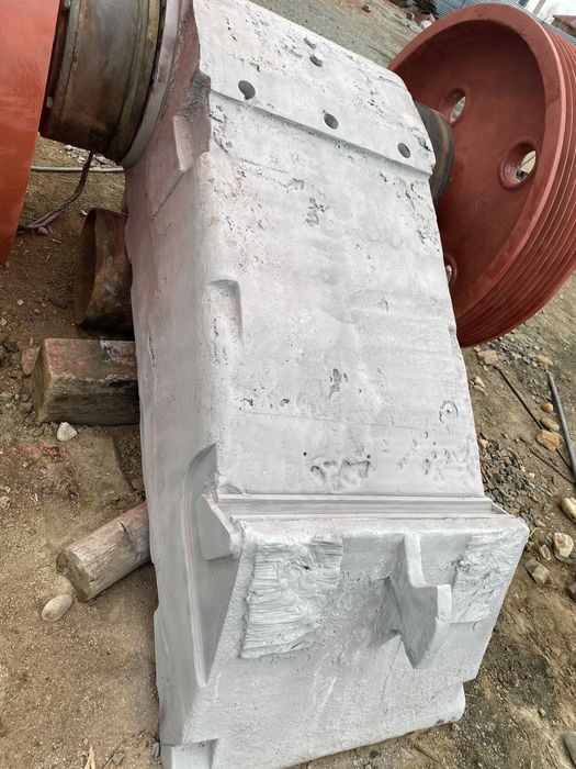 Ремонт щековой дробилки СМД 110