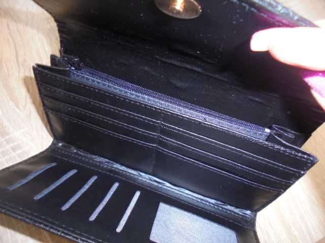 Дамски портмонета