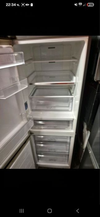 Хладилник с фризер Самсунг гаранция 12м