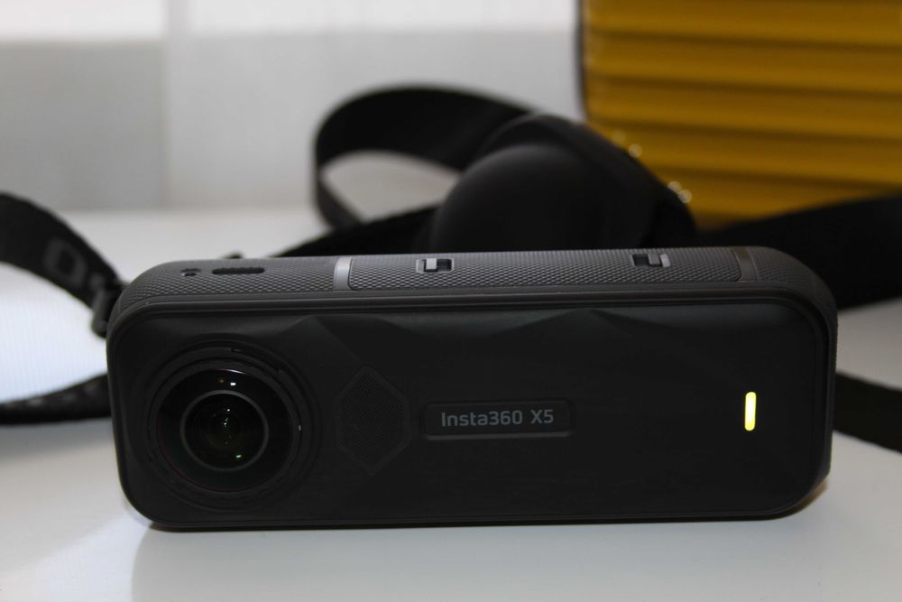 Camera INSTA360 X5