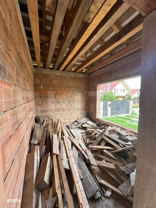 Casa  pe un nivel | 3 dormitoare | Stadiu de rosu | Toate utilitatile