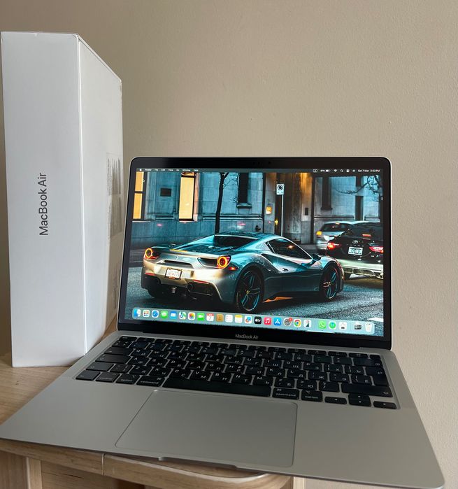 MacBook Air i3 8/256 (exchange with ipad )