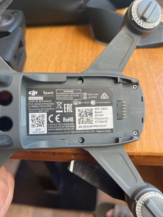 Дрон DJI spark model:MM1A