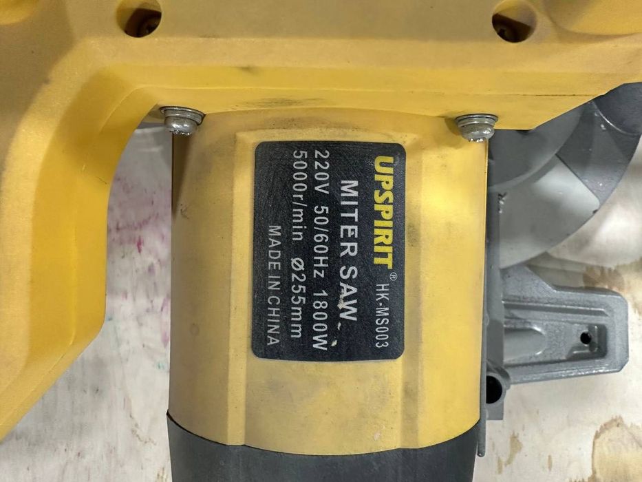 Торцовочная пила UPSPIRIT 1800Вт - НОВАЯ