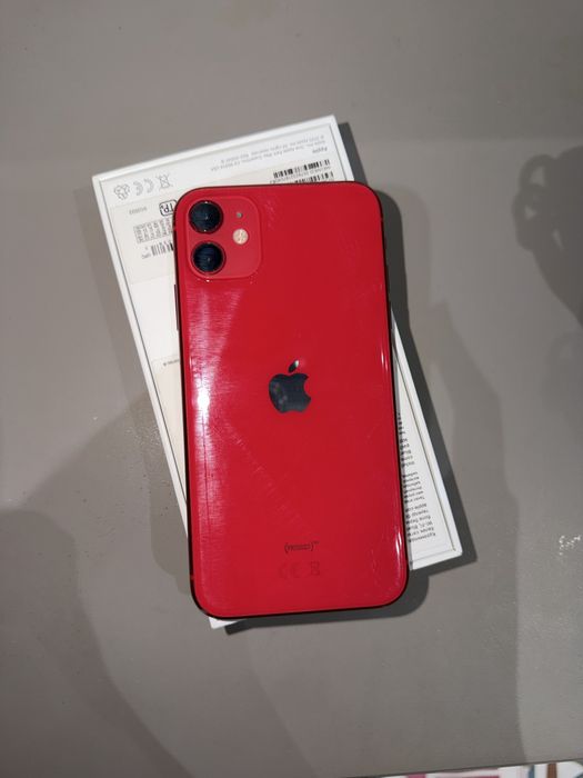 Iphone 11 в хорошем состоянии.