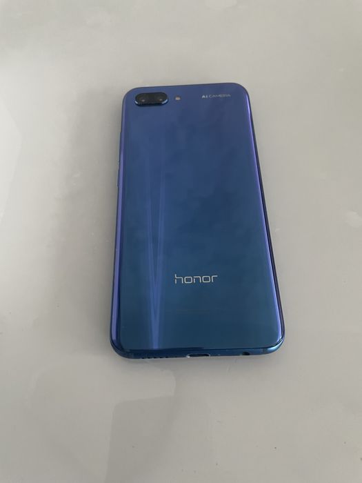 Продаю телефон Хонор