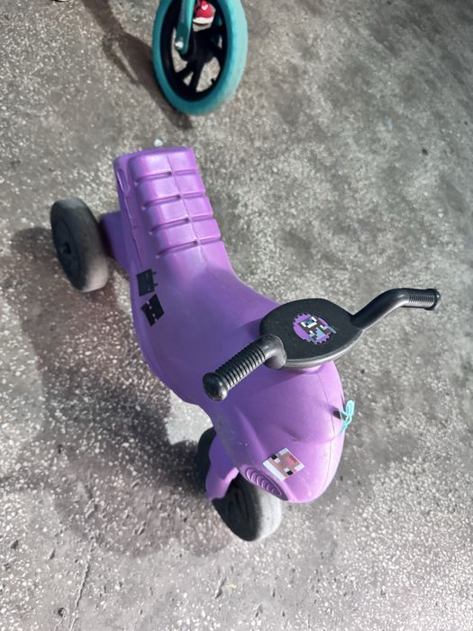 Motocicleta/tricicleta de plastic fara pedale