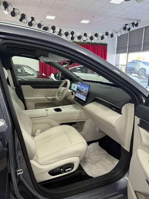 Dongfeng ep008 restyling