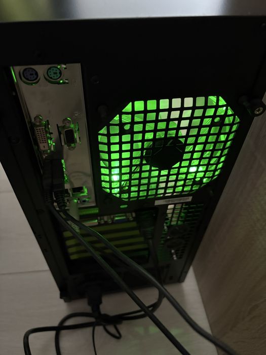 Pc Intel I5+Monitor Lg 19”+tastaura si mouse