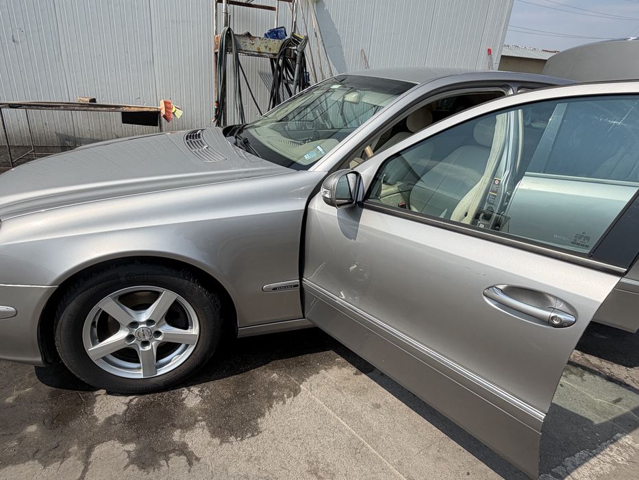 Mercedes Benz E 220