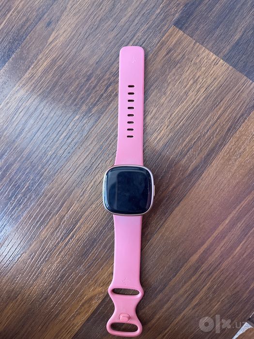 Новые часы fitbit