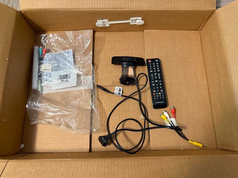 Tv/Monitor Samsung UE22C4000