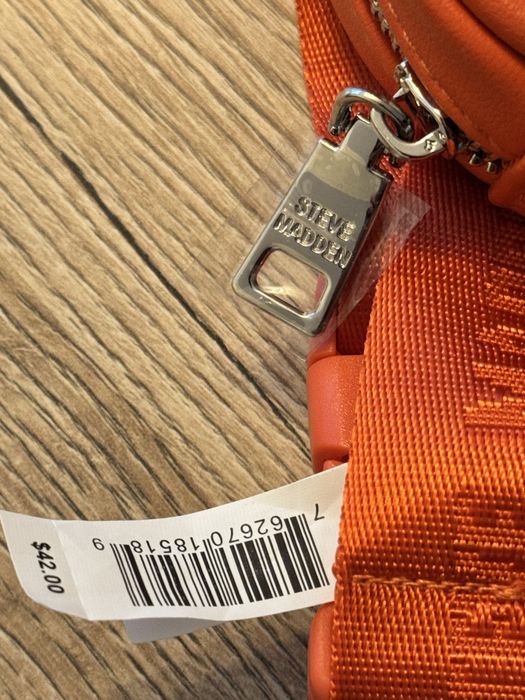 Steve Madden orange belt bag чисто нова