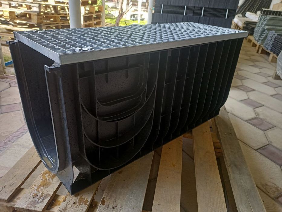 Лоток Пдастик ва кришка темир настили Л 5.   Гидролика, Стилот.