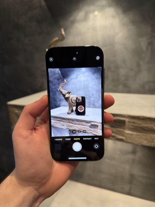 КАТО НОВ Iphone 14 Pro Purple + подарък