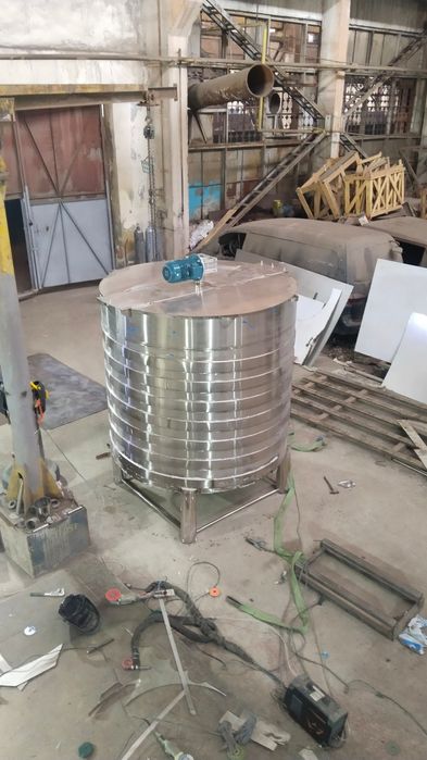 Нержавеющие емкости на заказ. Изготовления оборудования