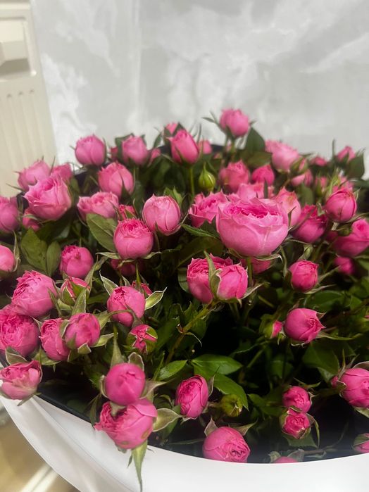 Свежий Букет из кустовых роз