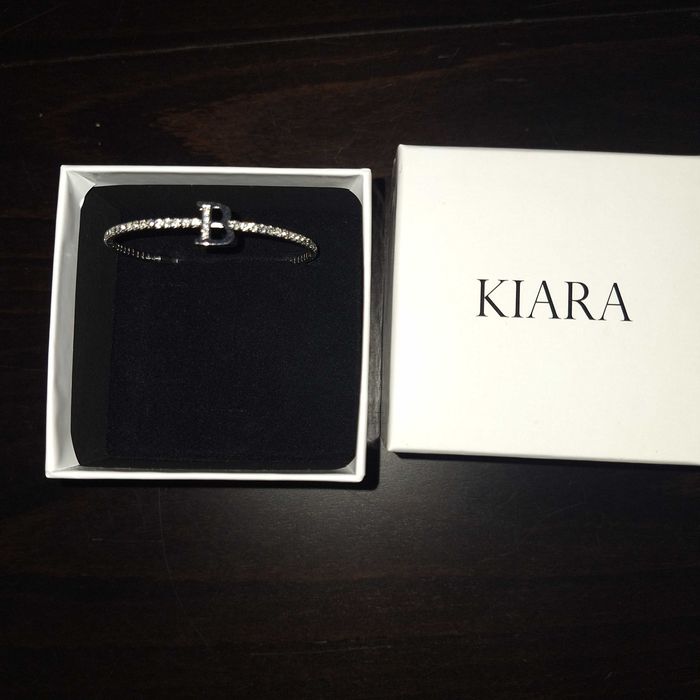 Нова Гривна Kiara