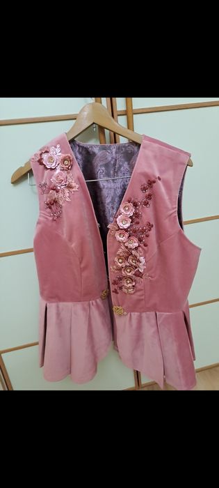 Кажекей 44 по 56 рр,на прокат