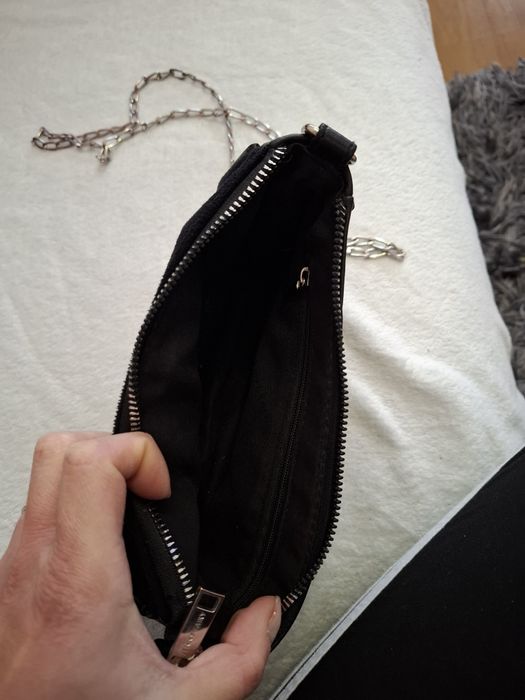Малка дамска черна чанта