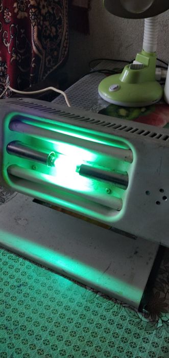 Продам ультрафиолетовую лампу