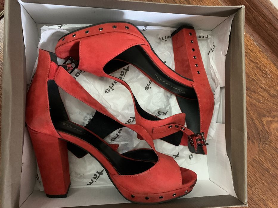 Босоножки летние