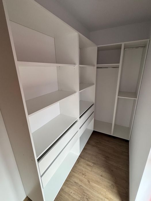 Proprietar inchiriez apartament cu 2 camere
