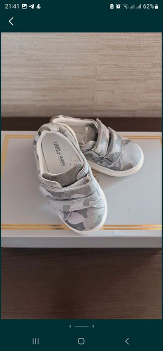 Продам детскую обувь