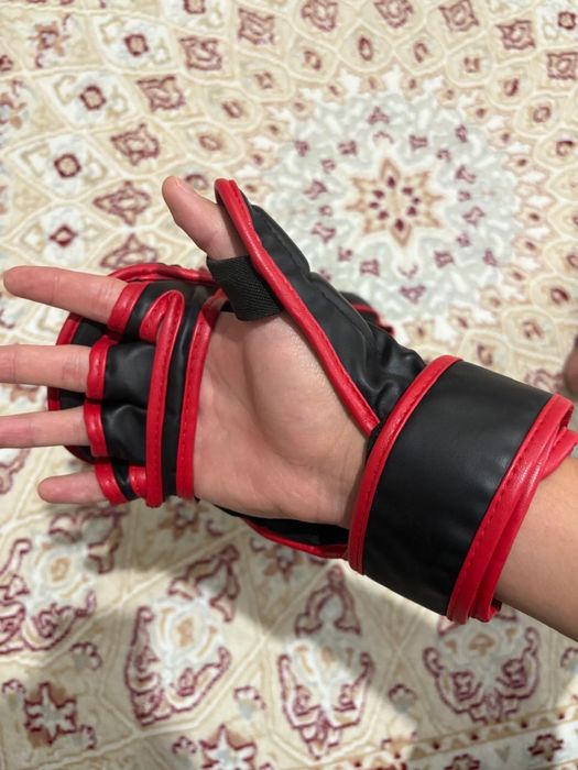 Перчатка черепаха