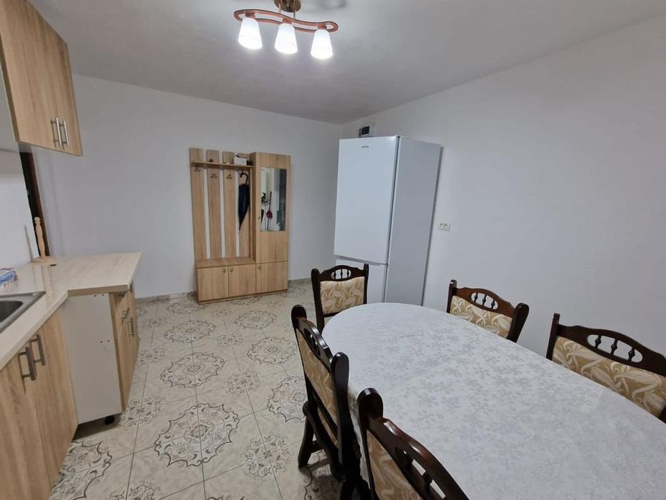 Proprietar vand apartament