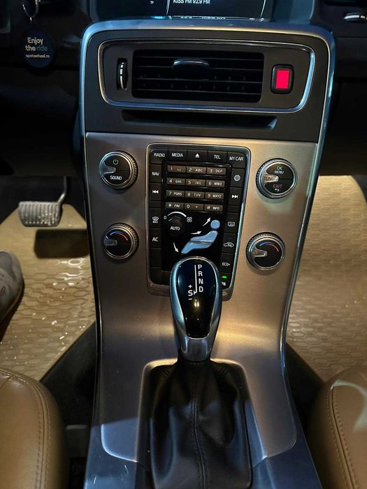 Vand VOLVO S60 an 2017